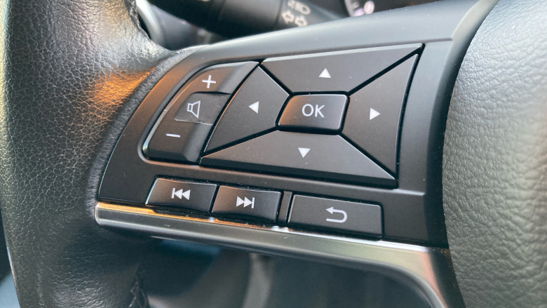 Nissan Juke 1.0 DiG-T 114 N-Connecta 5dr Petrol Hatchback